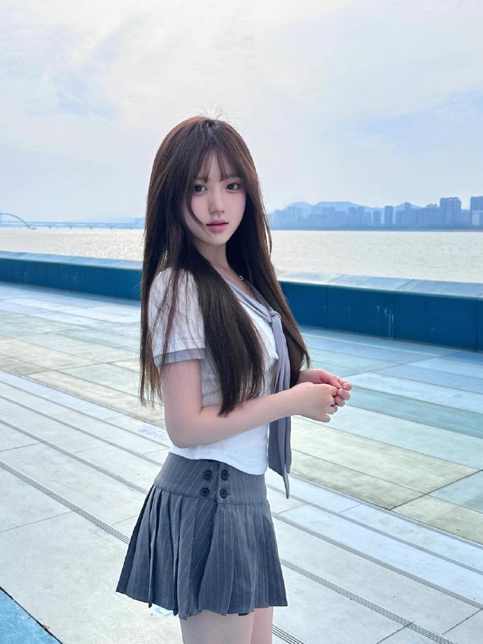 爱情岛官网|论坛视频首页-创作片段·午后手记封面